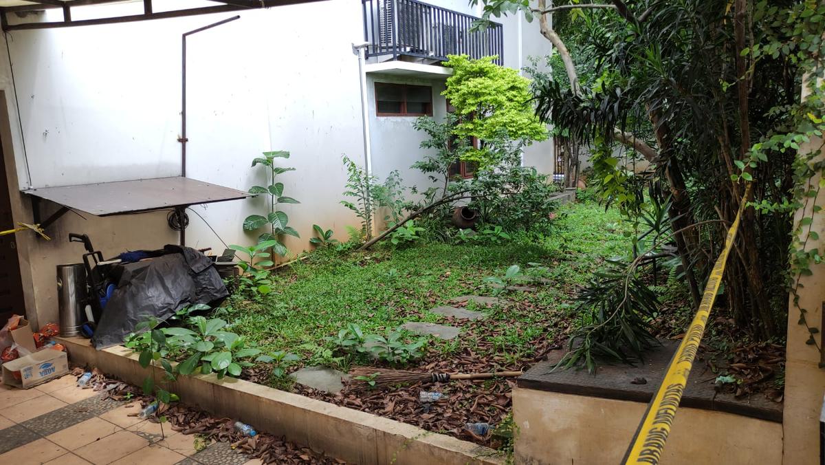 Ih Serem! TKP Pembunuhan Josua di Duren Tiga Terbengkalai