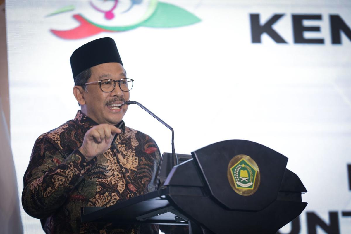 Tutup Rakernas, Wamenag Minta Antisipasi Isu Fanatisme Jelang Tahun Politik
