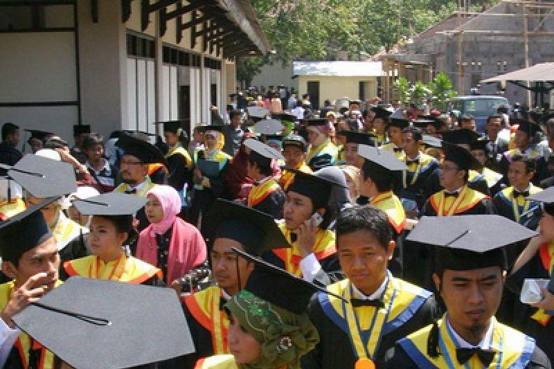 UNS Solo Jalin Hubungan "Mesra" dengan Universitas di China