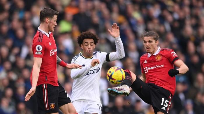 MU Dikabarkan Tak Jadi Permanenkan Weghorst dan Sabitzer