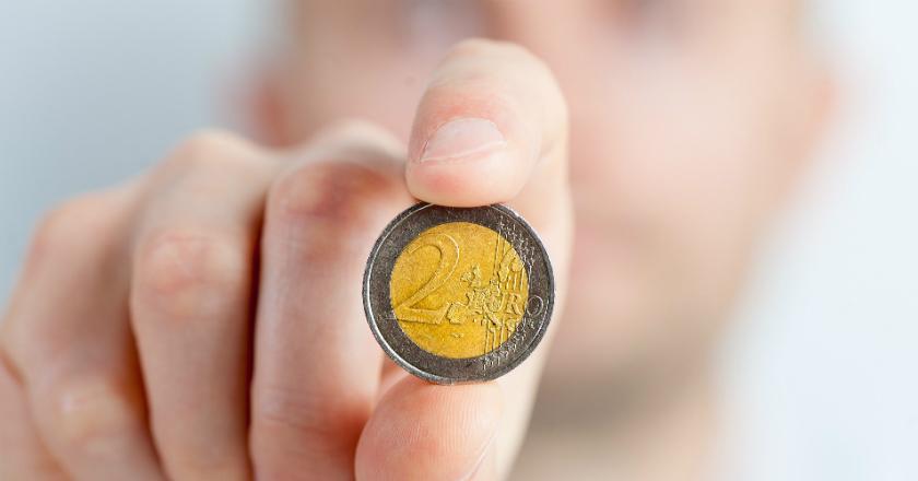 Gunakan Koin dalam Kulkas untuk Tahu Kondisi Makanan Saat Ditinggal Mudik