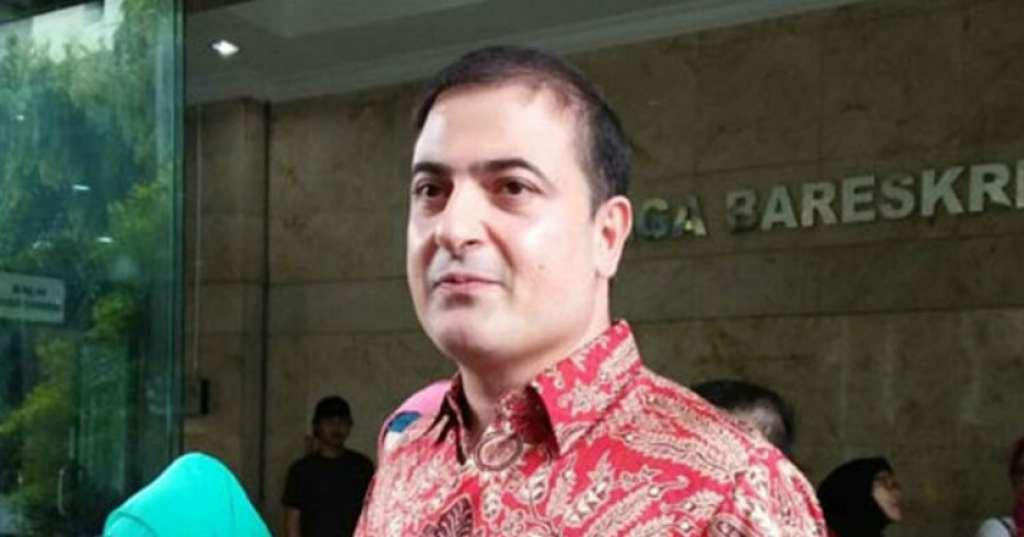 Sam Aliano Laporkan Perusakan Balihonya ke Polisi