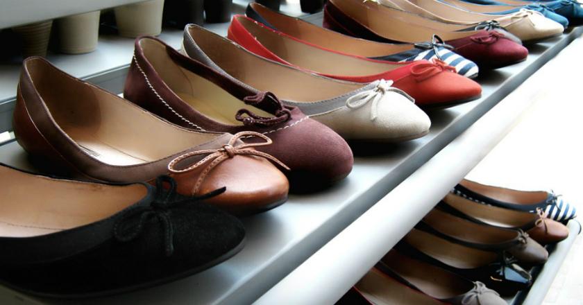 Hobi Desain Sepatu? Coba Intip Potensi Laba Bisnis Sepatu