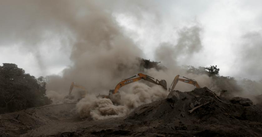 Hingga Kini, 99 Nyawa Melayang Akibat Letusan Gunung Api Fuego Guatemala