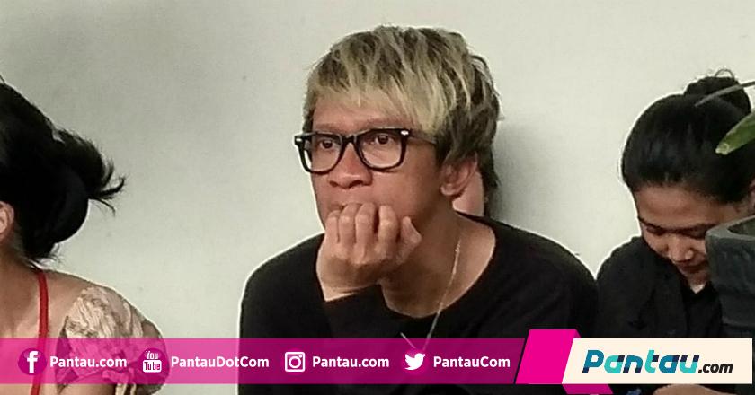 Hadir di Persidangan, Aming Beri Dukungan untuk Tio Pakusadewo