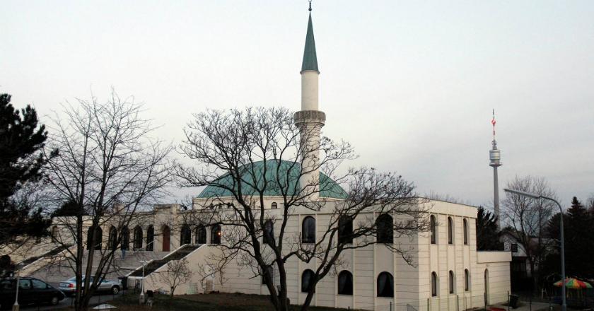 Austria Tutup Tujuh Masjid dan Usir Puluham Imam
