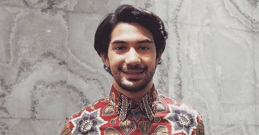 Reza Rahadian Tak Pernah Tahu Sosok Ayahnya Sejak Kecil