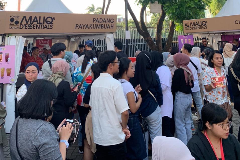 Padang Payakumbuah Hadir di Konser 20 Tahun Berkarya Maliq & D'Essentials