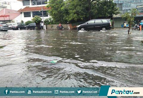 Hujan Deras Guyur Jakarta, Ini Kawasan yang Tergenang Banjir