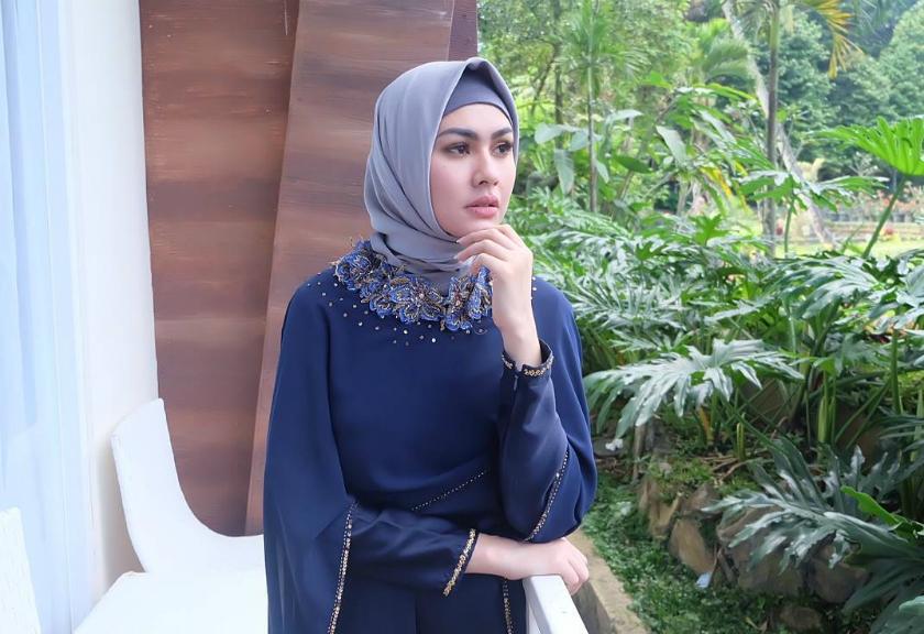 5 Artis Ini Mantab Berhijab di Awal 2018, Makin Cantik?