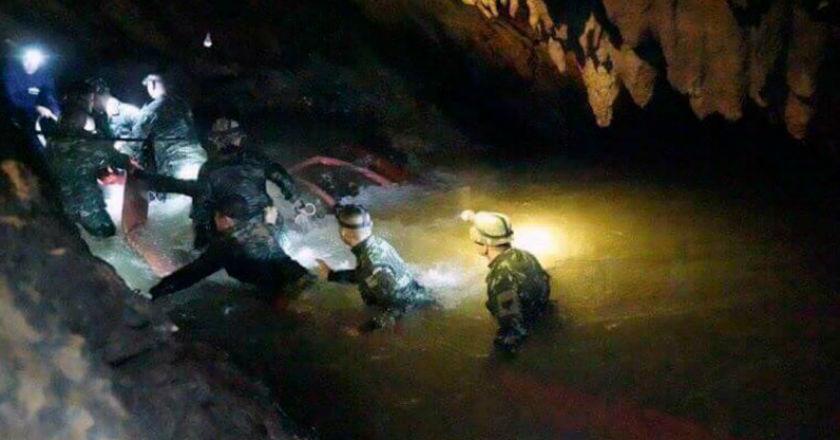 Ronaldo Berikan Dukungan untuk Tim Sepakbola Thailand yang Terjebak di Gua