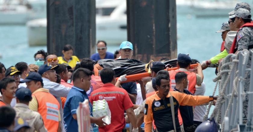 21 Orang Ditemukan Tewas Pasca Tenggelamnya Kapal Wisatawan China di Phuket Thailand