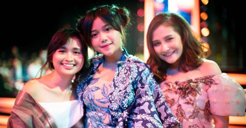 Berfoto Bersama, Brisia Jodie dan Prilly Latuconsina Seperti Kembar