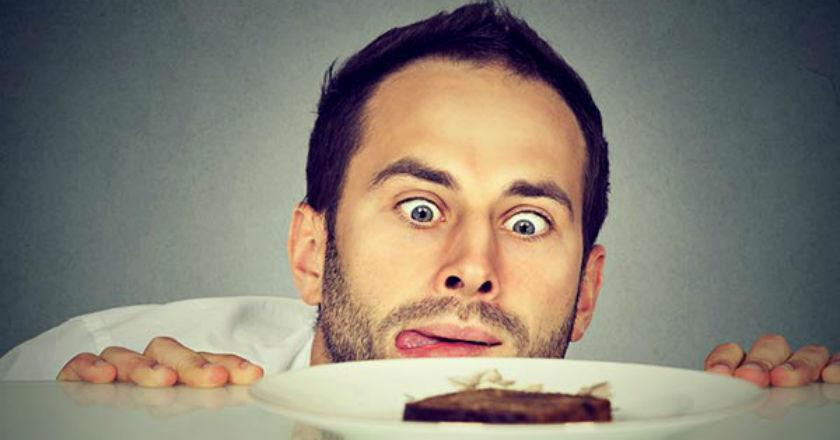 5 Alasan Kenapa Kita Selalu Merasa Lapar, Padahal Habis Makan
