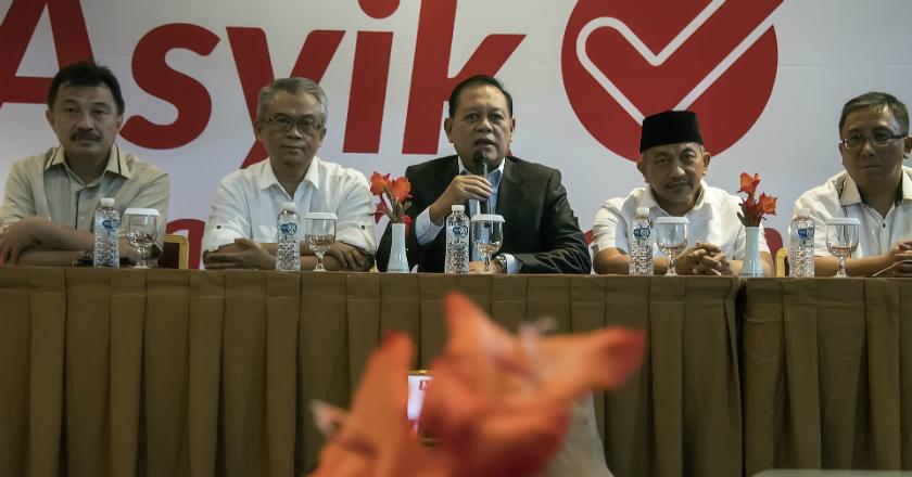 Pasangan Asyik Akhirnya Ucapkan Selamat pada Ridwan Kamil dan Uu