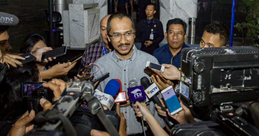 Sambangi Markas Nasdem, Abraham Samad Dilirik Jadi Cawapres Jokowi?