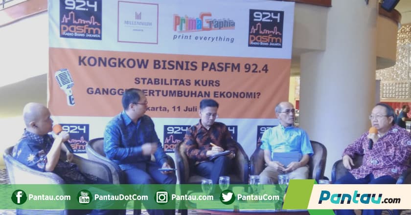 Rupiah Melemah, Faisal Basri Bongkar Nama Pejabat yang 'Ternak' Dolar