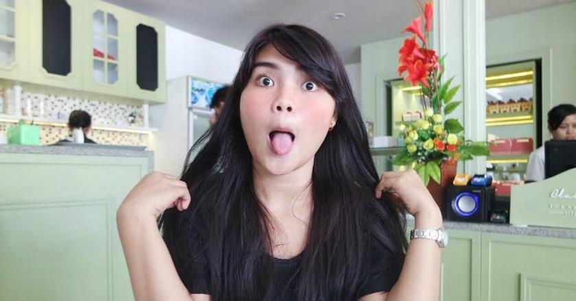 Merasa Diperlakukan Beda, Keponakan Dewi Perssik Curhat di Sosial Media