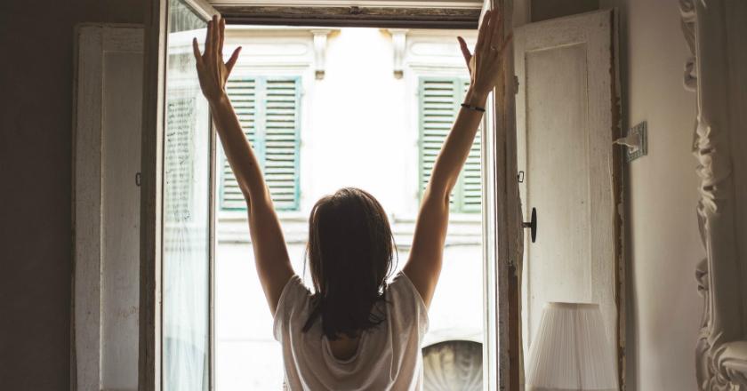 Ini Kebiasaan Perempuan Bertubuh Sehat yang Dilakukan Sebelum Jam 8 Pagi
