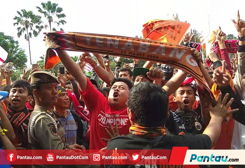 Di Hadapan Anies Baswedan, The Jakmania Teriakkan Satu Kata