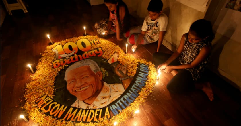 Warga Afsel Rayakan 100 Tahun Hari Lahir Seorang Nelson Mandela
