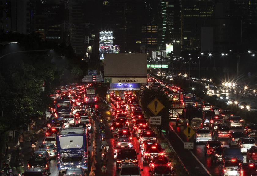 Jelang Libur Panjang Imlek 2023, Tol Dalam Kota Jakarta Macet pada Jam Pulang Kantor