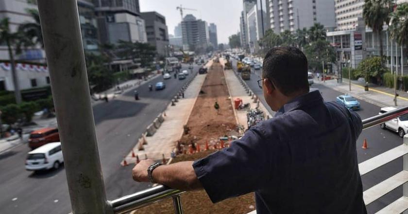 Anies Baswedan Akan Ganti JPO Bundaran HI dengan Pelican Crossing