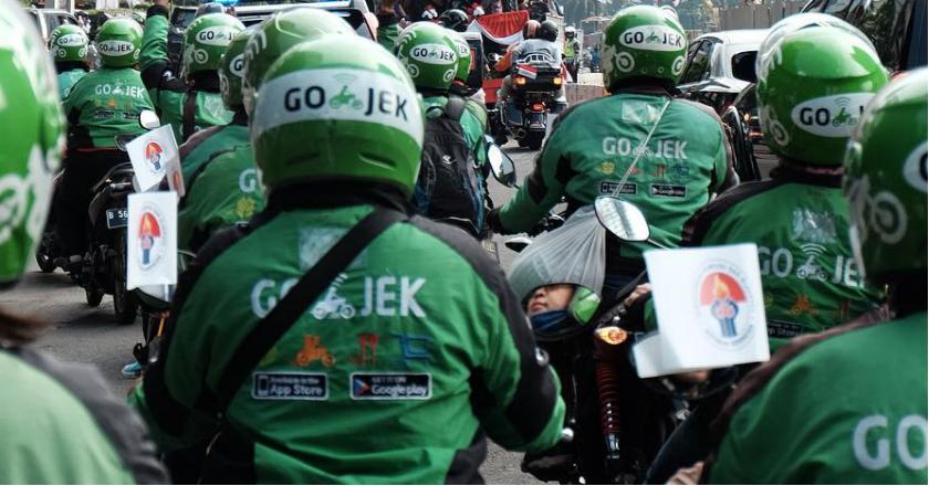 PDIP 'Cibir' Niat Anies Bangun Halte Ojek Online