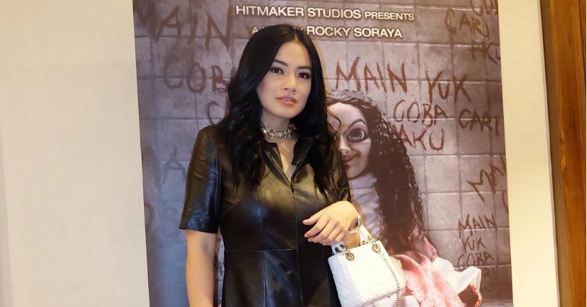 Mencoba Makeup 'Freckles' Titi Kamal Disebut Mirip Meghan Markle
