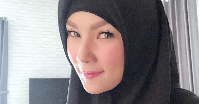 Sering Terlihat Berhijab, Kalina Ocktaranny Berikan Klarifikasi
