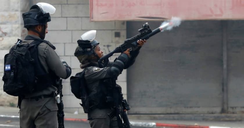 Tentara Israel Serbu Masjid Al-Aqsa, Puluhan Pemuda Diamankan