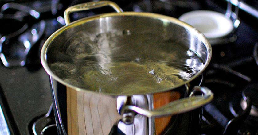 'Hot Water Challenge' Incar Korban Jiwa