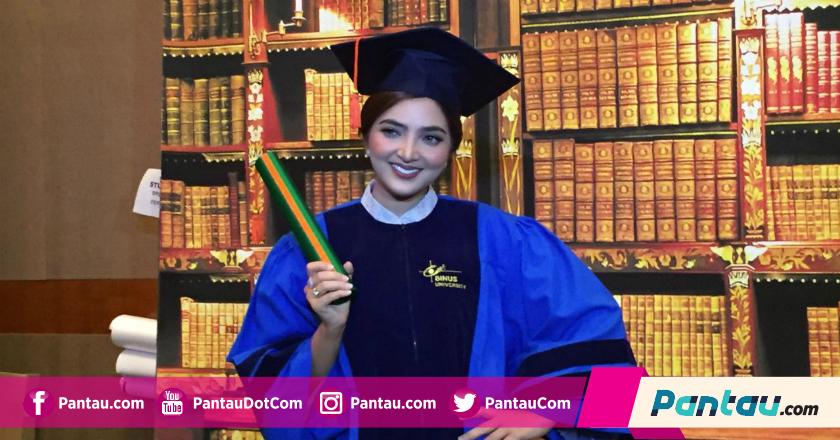 Selamat! Ashanty Resmi Menyandang Gelar Magister Eksekutif Manajemen