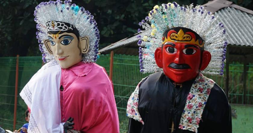 Omzet Rumah Produksi Ondel-ondel Mencapai Rp10 Juta per Hari