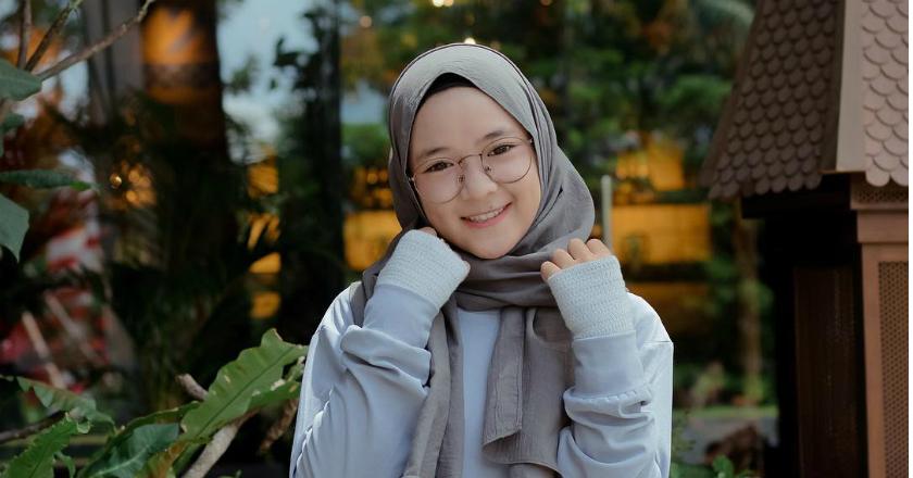 Unggah Potret Masa Lalu, Nissa Sabyan Sudah Imut Sejak Dulu