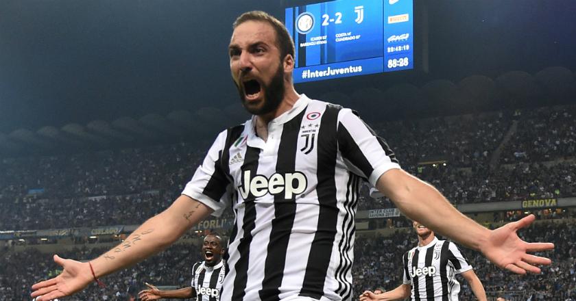 Tinggalkan Juventus, Higuain Kini Berseragam Milan