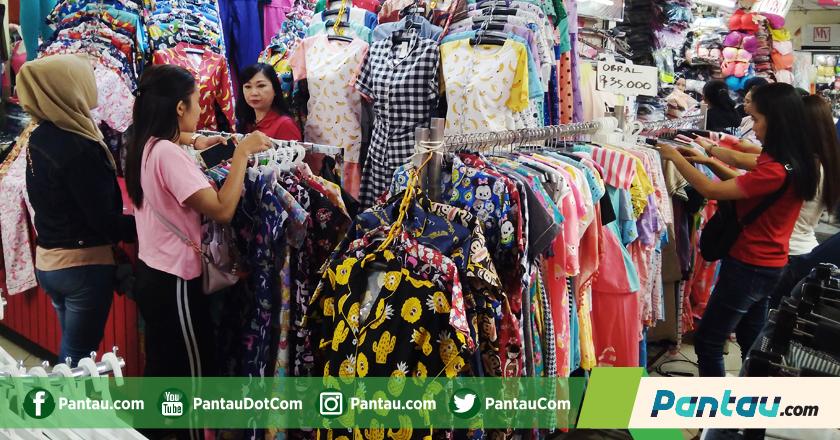 Psst... THR PNS Juga Sebabkan Belanja Konsumsi Meningkat