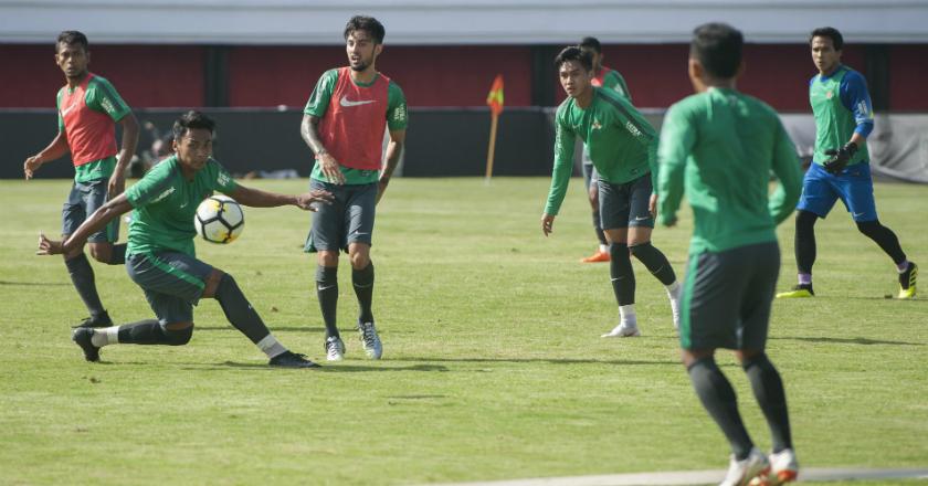 Tiba di Indonesia, Timnas Sepak Bola Pria Grup A Mulai Gelar Latihan