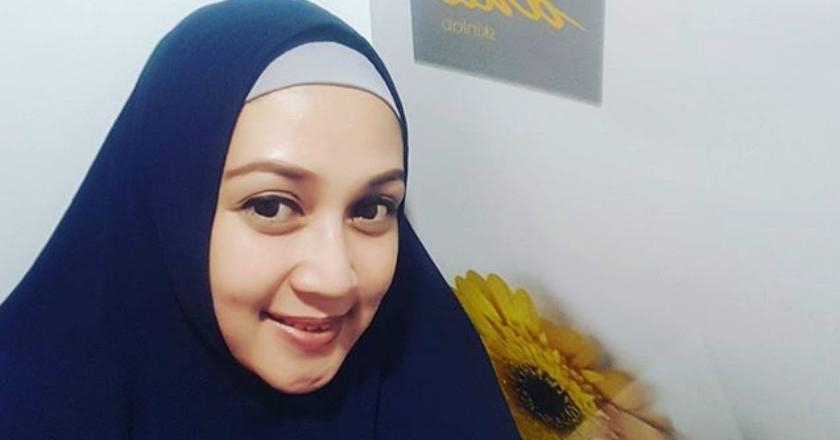 Ternyata Dina Lorenza Sudah Resmi Menyandang Status Janda