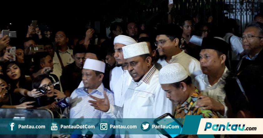 Gandeng Ma'ruf Amin Jadi Cawapres, GNPF: Kenapa Pak Jokowi Lebih Cerdas dari Kita?