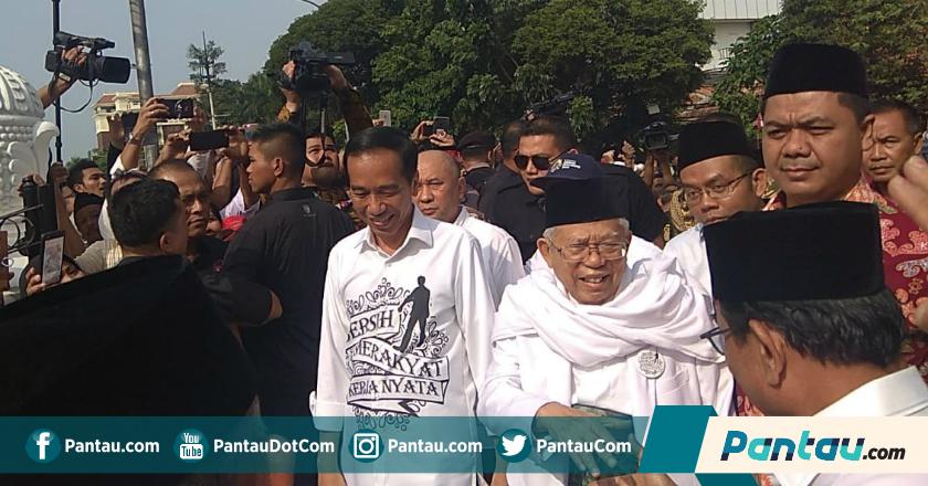 Tiba di Gedung Joang 45, Jokowi-Ma'ruf Amin Disambut Sholawat