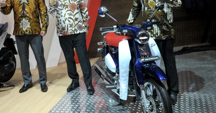 Penasaran? Ini Penampakan Motor Bebek Termahal di Indonesia