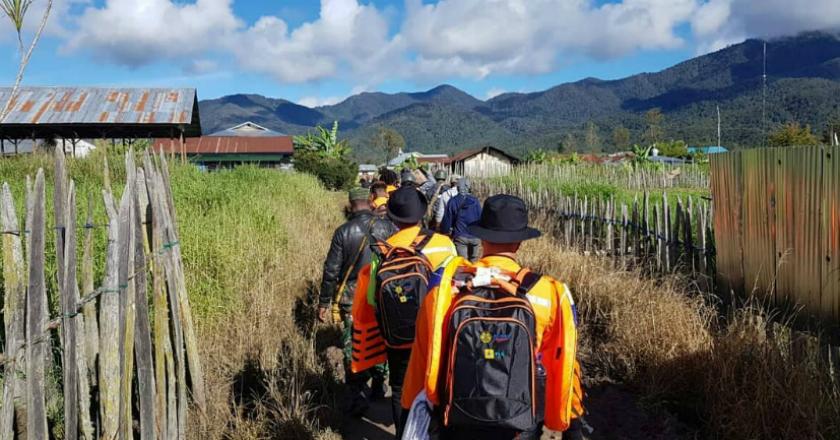 Salut! Begini Liak Liuk Tim Ekspedia PLN Menembus Papua