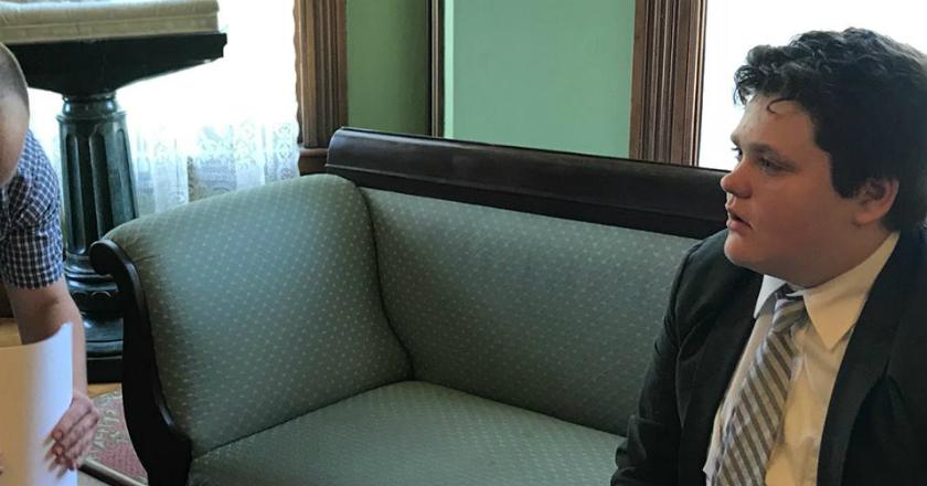 Angkat Topi untuk Remaja Ini, Usia 14 Tahun Bertarung dalam Pilgub Vermont