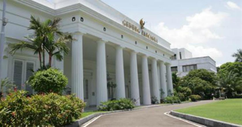 Kemlu Janji Kawal dan Fasilitasi Pengaduan Korban TPPO Myanmar