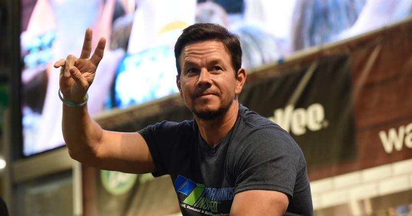 Mark Wahlberg Sebut Iko Uwais Ramah Tapi Garang