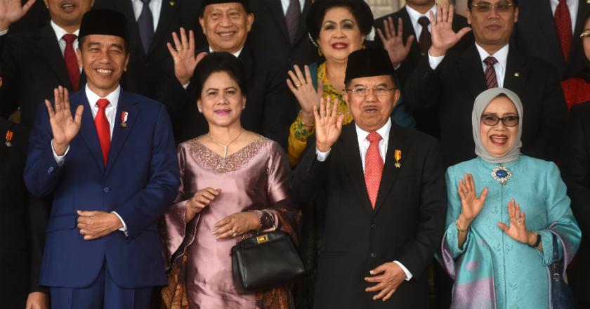Mengintip Gaya Busana Iriana Jokowi dan Mufidah Kalla di Sidang MPR