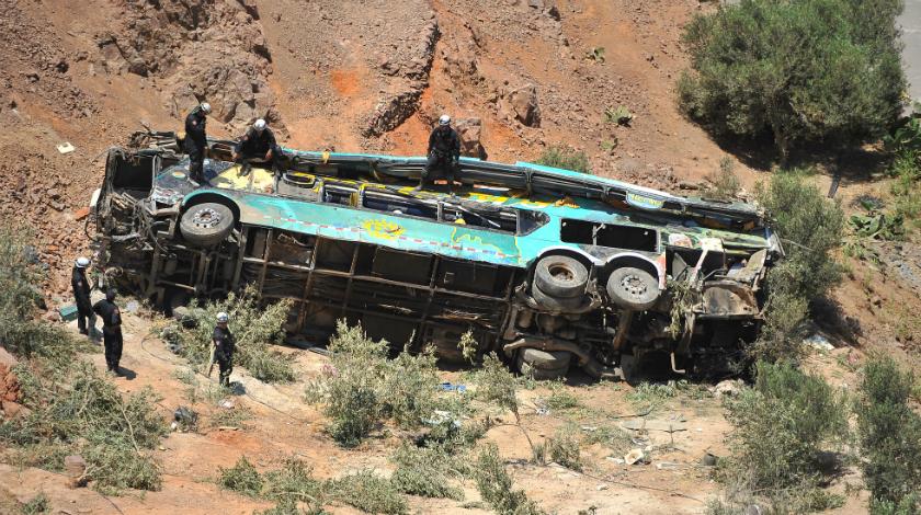 Bus Terjun ke Jurang Sedalam 80 Meter, 44 Orang Tewas