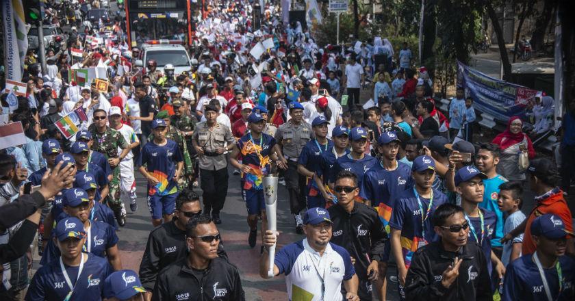 5.000 Pelajar Meriahkan Kirab Obor Asian Games di Jakarta Barat