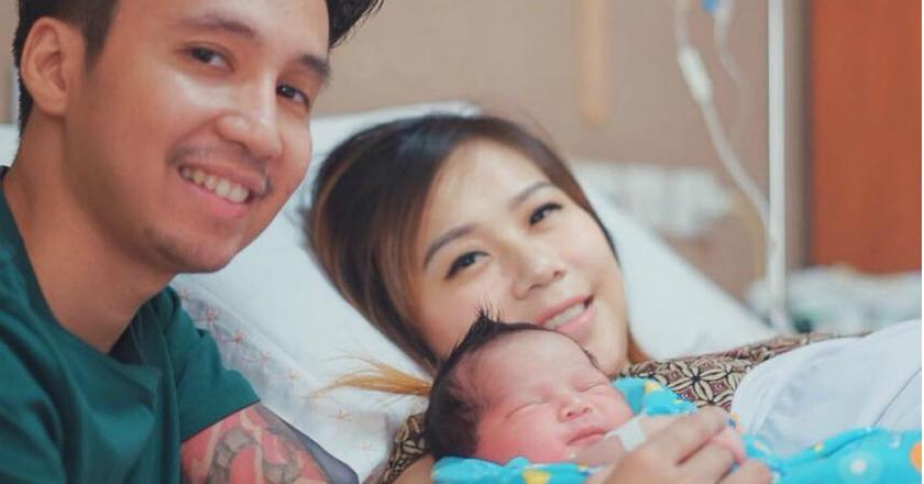 Selamat, Cherly ex-Cherrybelle Melahirkan Anak Pertama